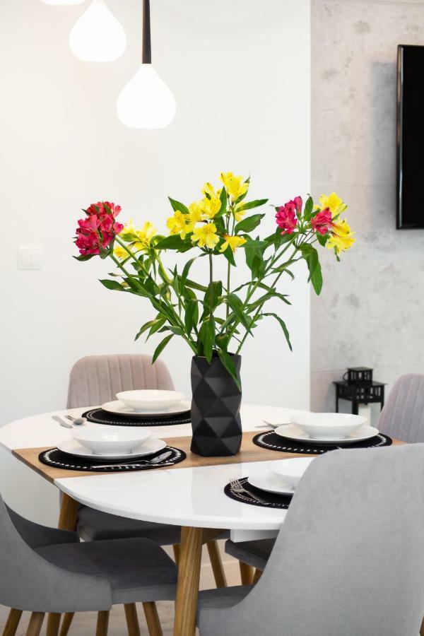 Apartments Warsaw Dzielna By Noclegi Renters Eksteriør bilde