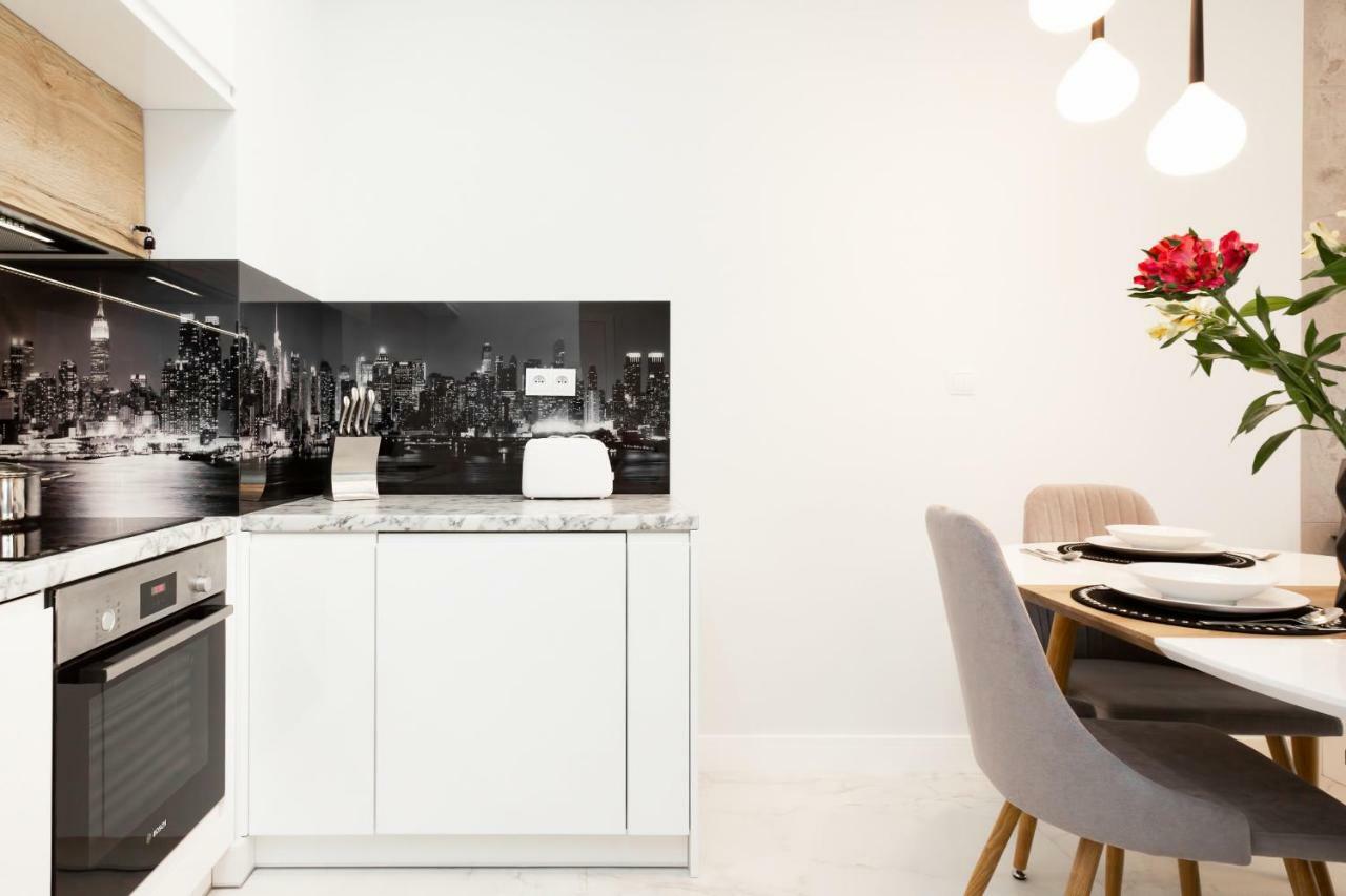 Apartments Warsaw Dzielna By Noclegi Renters Eksteriør bilde