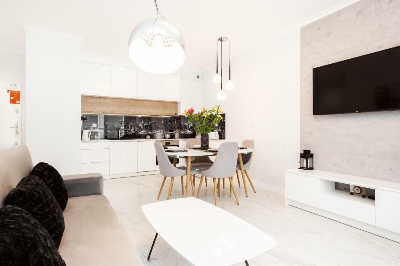 Apartments Warsaw Dzielna By Noclegi Renters Eksteriør bilde