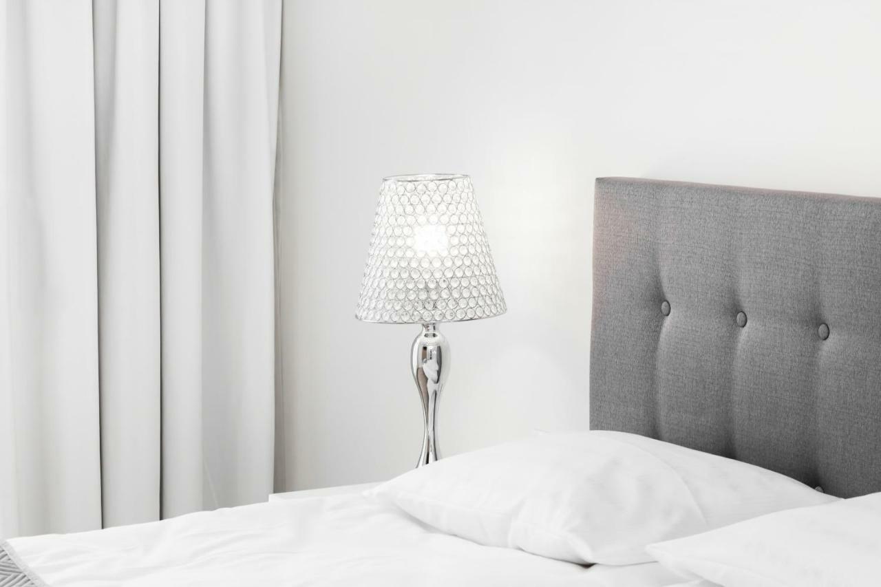 Apartments Warsaw Dzielna By Noclegi Renters Eksteriør bilde