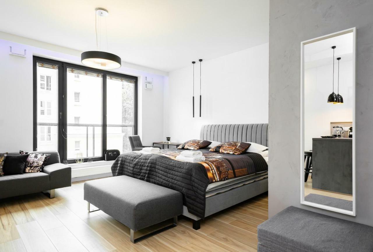 Apartments Warsaw Dzielna By Noclegi Renters Eksteriør bilde